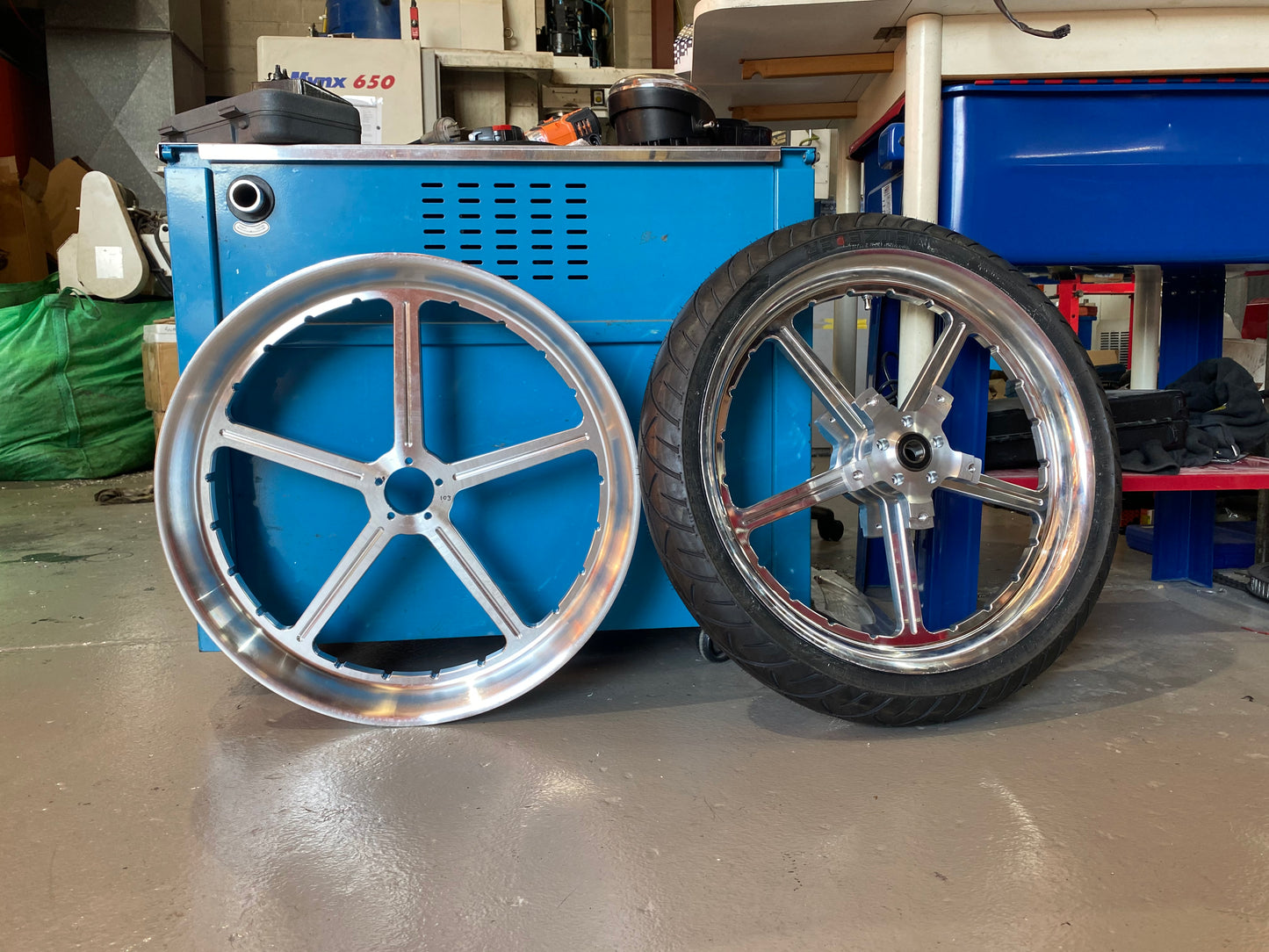 Screaming Eagle replica wheel