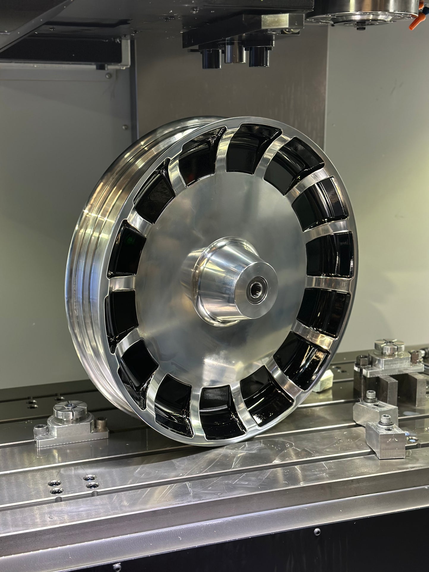 Fatboy FLFBS solid replica wheel 23”