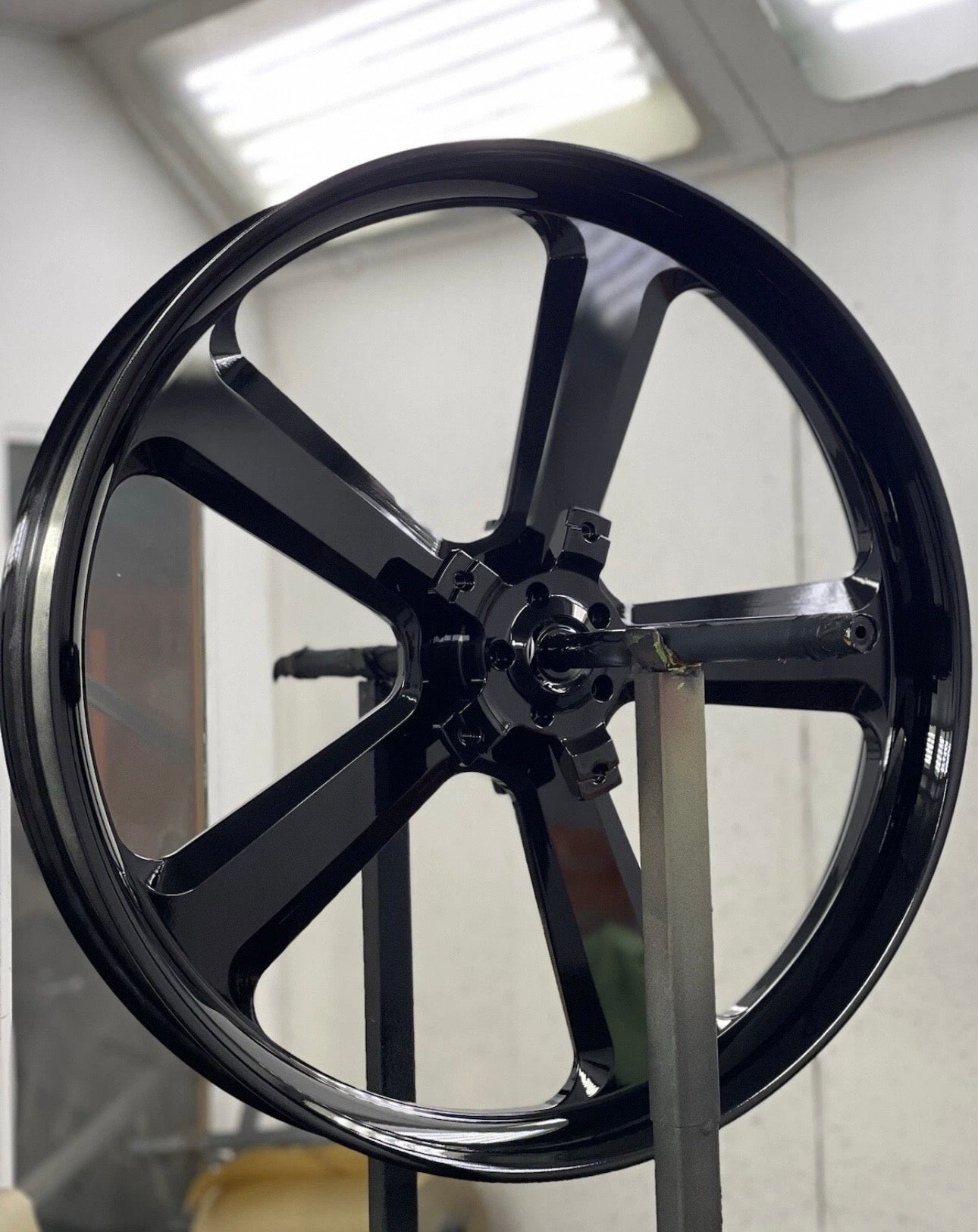 23” Nightrod front package Billet wheel complete kit