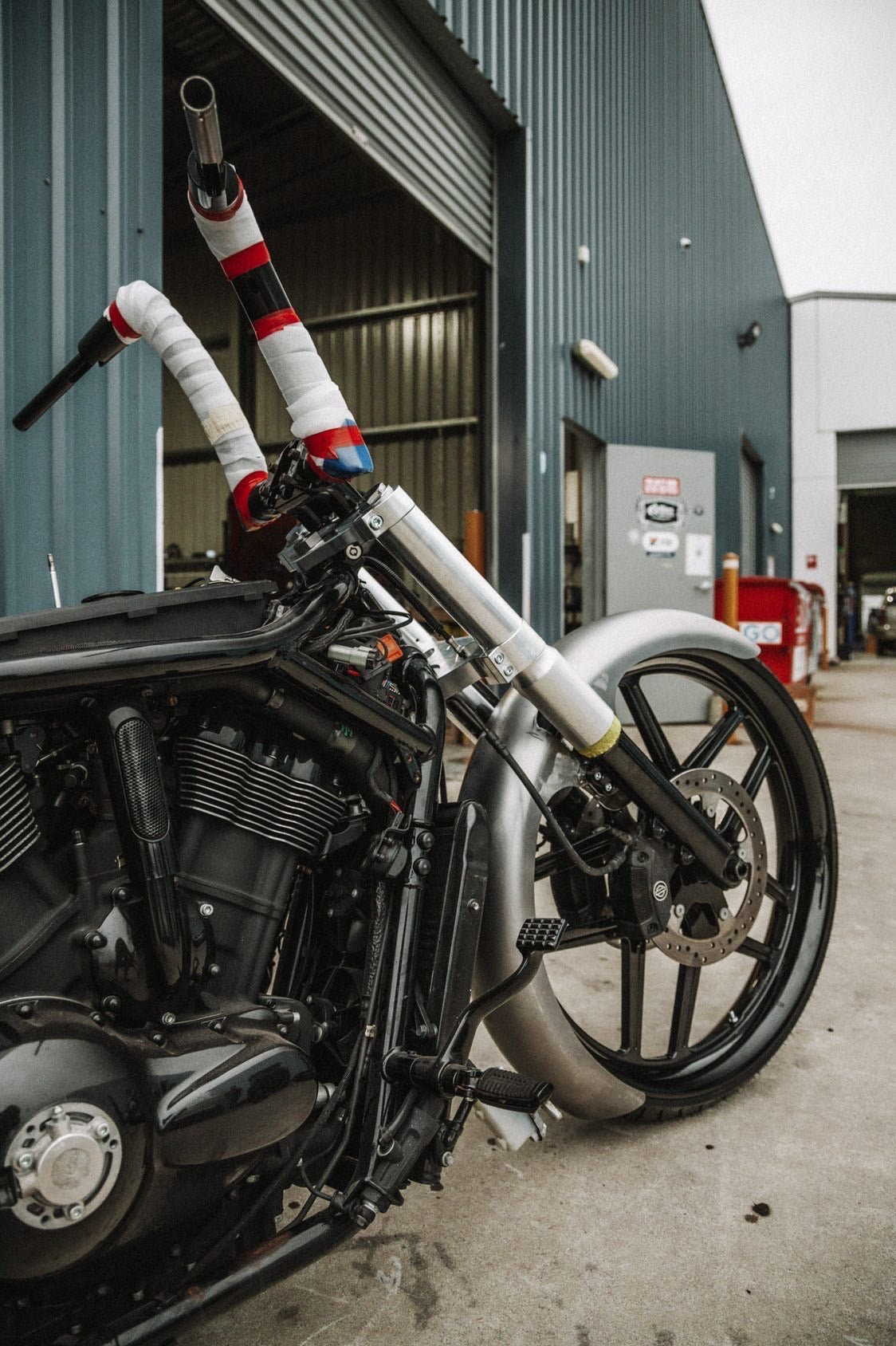 49mm Vrod rake kit with fat fork sleeves