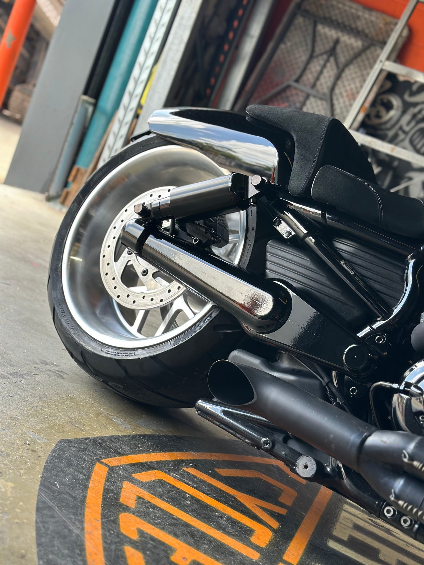 300 vrod nrs/muscle rear end kit