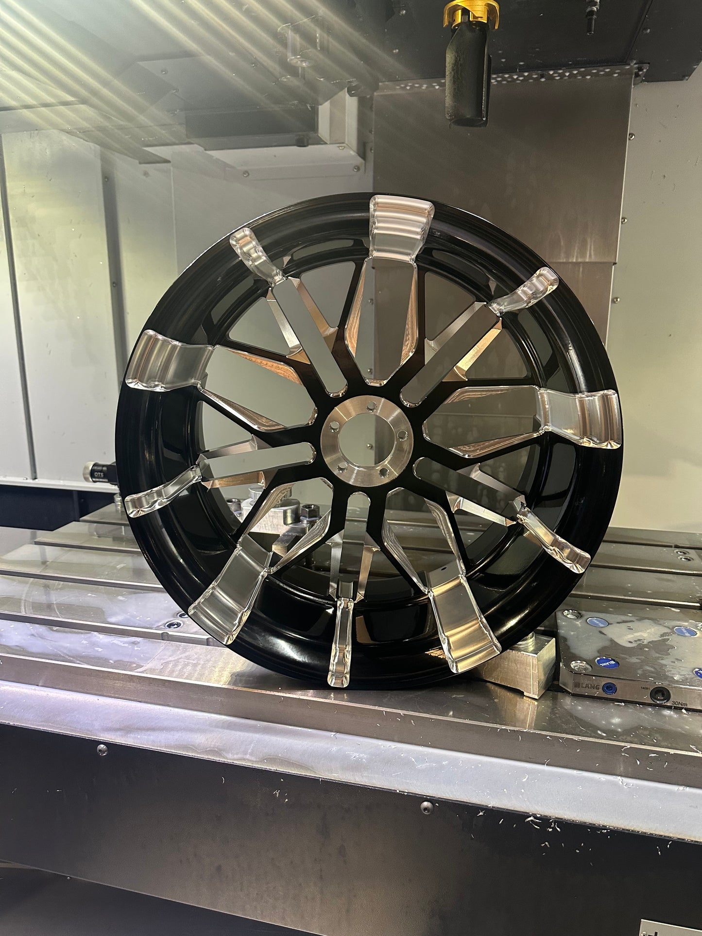 23”/18x8.5” Contrast Machined Billet Breakout Wheels