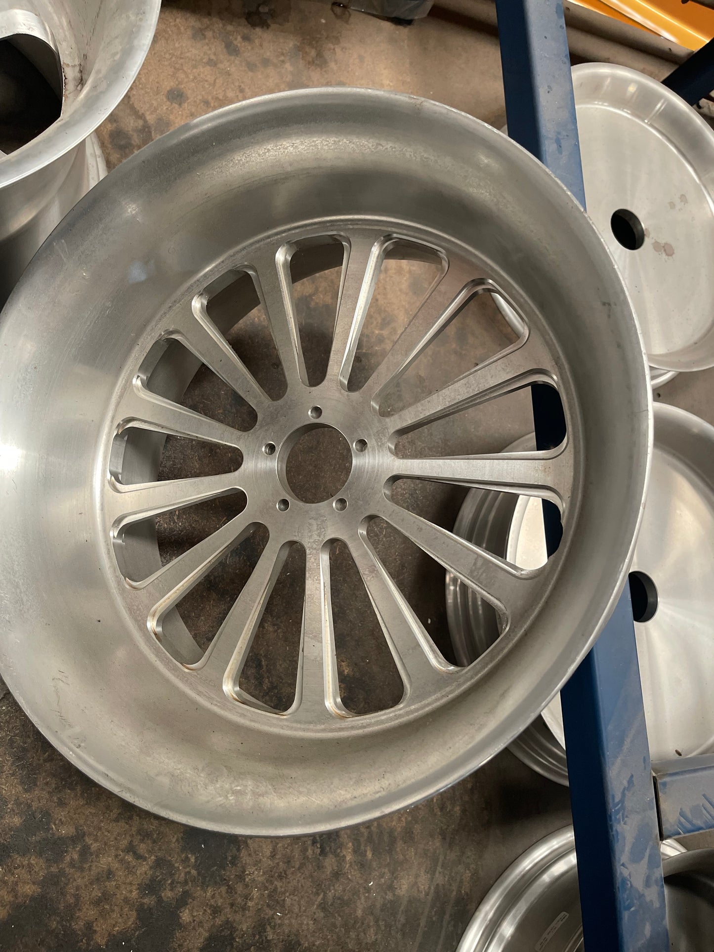 260/280 rear wheel 18x8.5”