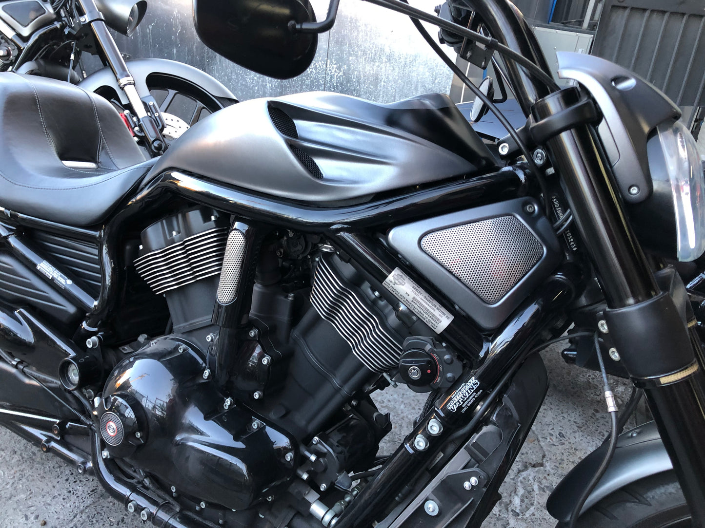 Phantom style airbox