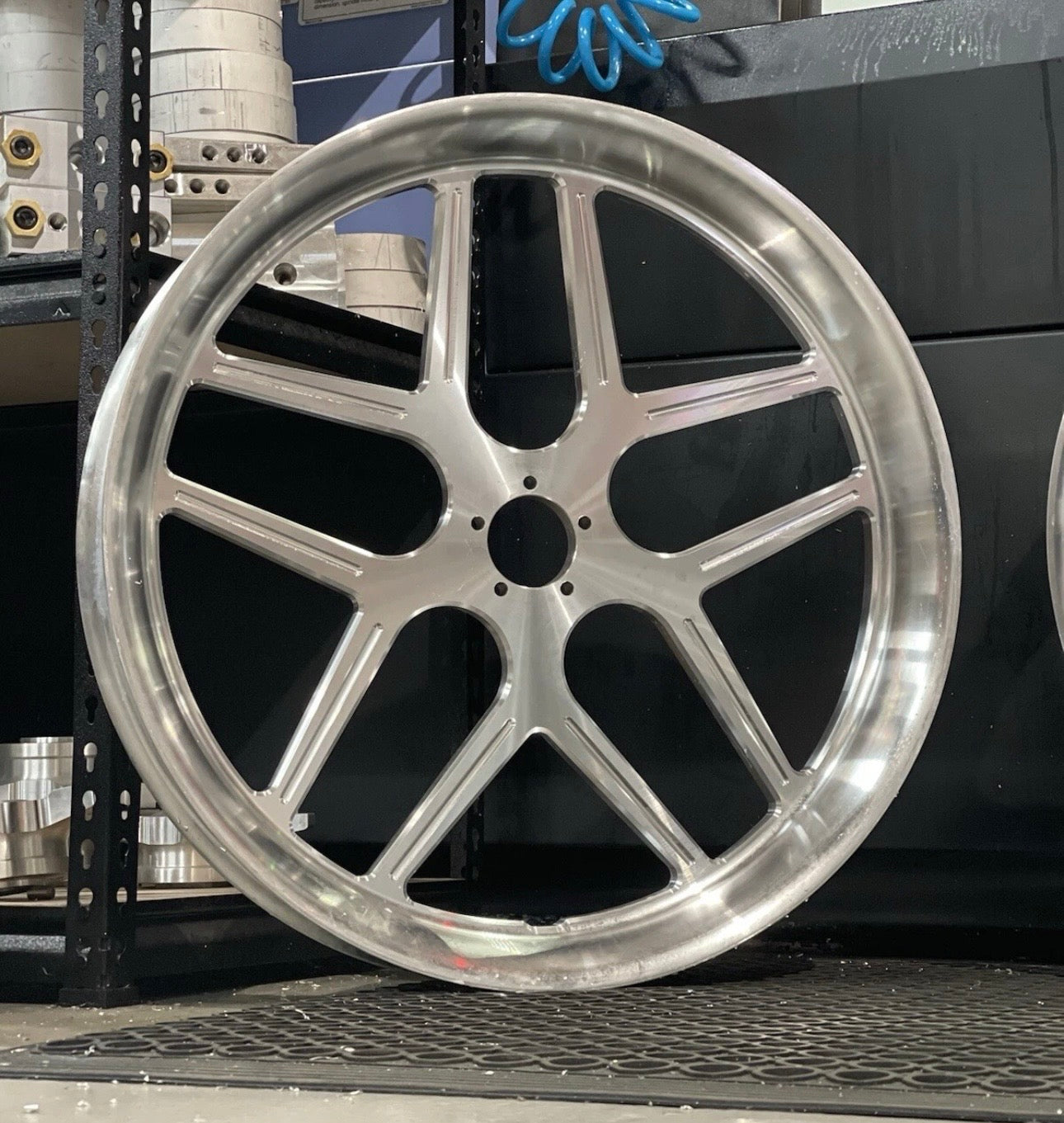 23” Nightrod front package Billet wheel complete kit