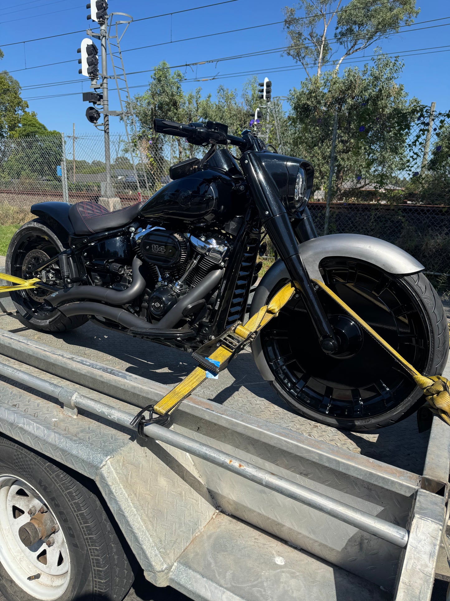 Fatboy FLFBS solid replica wheel 23”